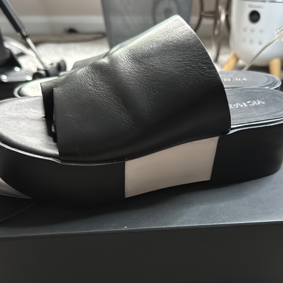 Vic Matie Black Leather Platform Slides - Picture 3 of 6